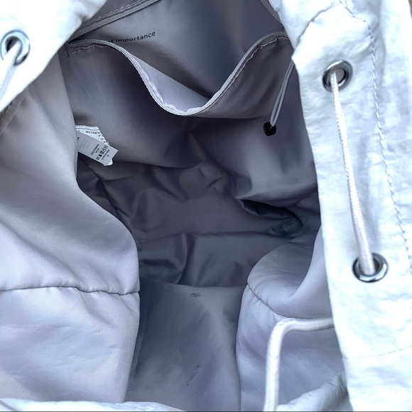 Lululemon On My Level Rucksack - Picture 11 of 11